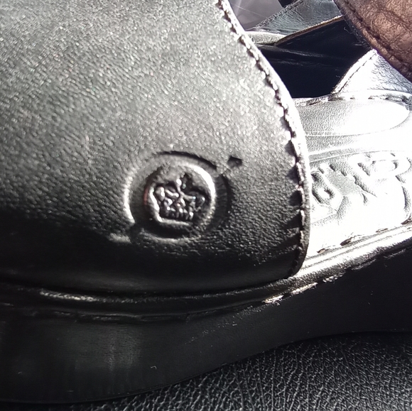 Born Black Wedge Sandals Size 8 - Picture 3 of 5